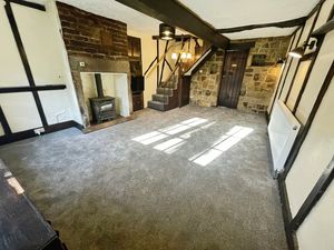 Lounge- click for photo gallery